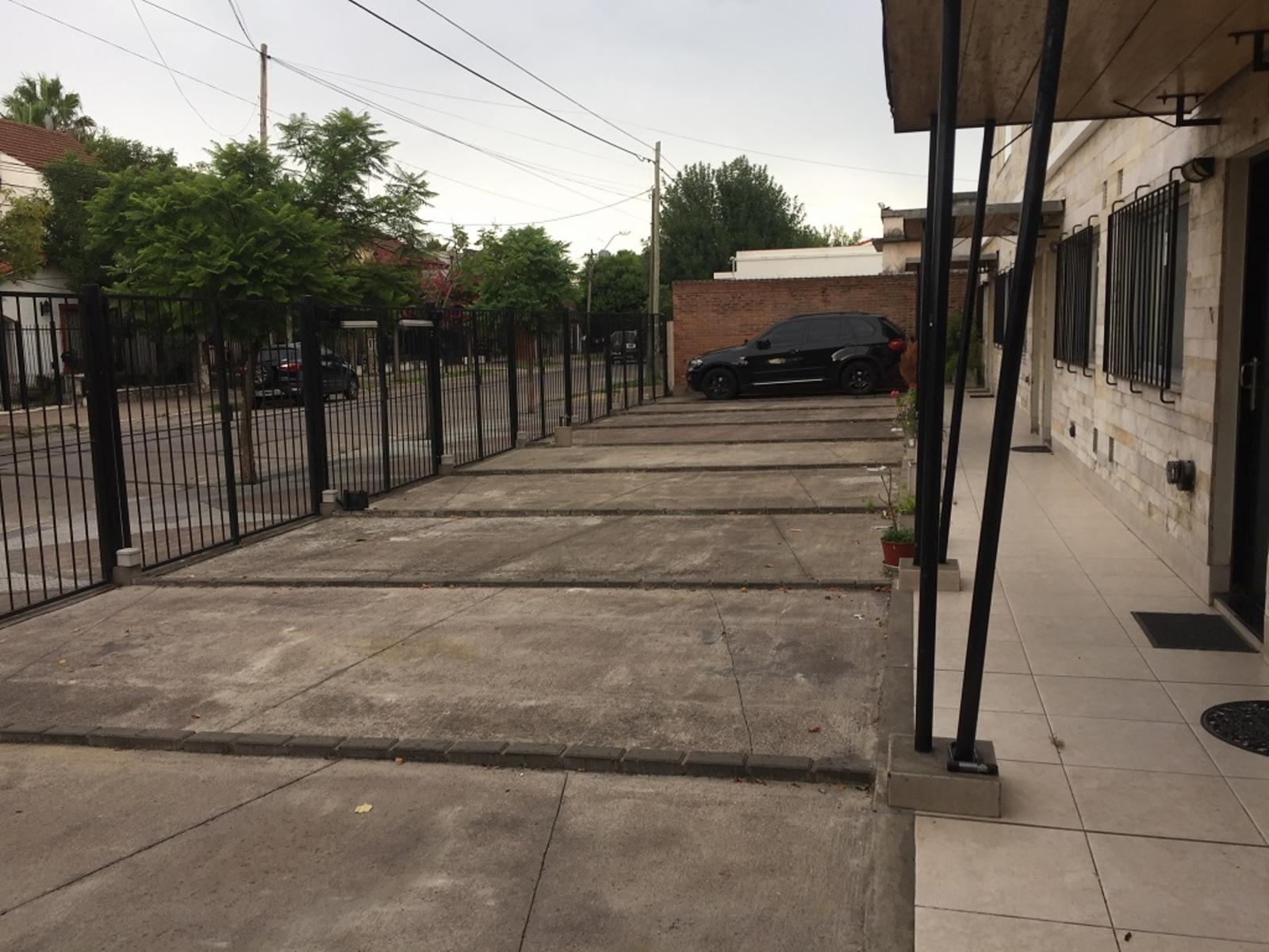 Aristobulo del Valle 597 · Morón — foto 13