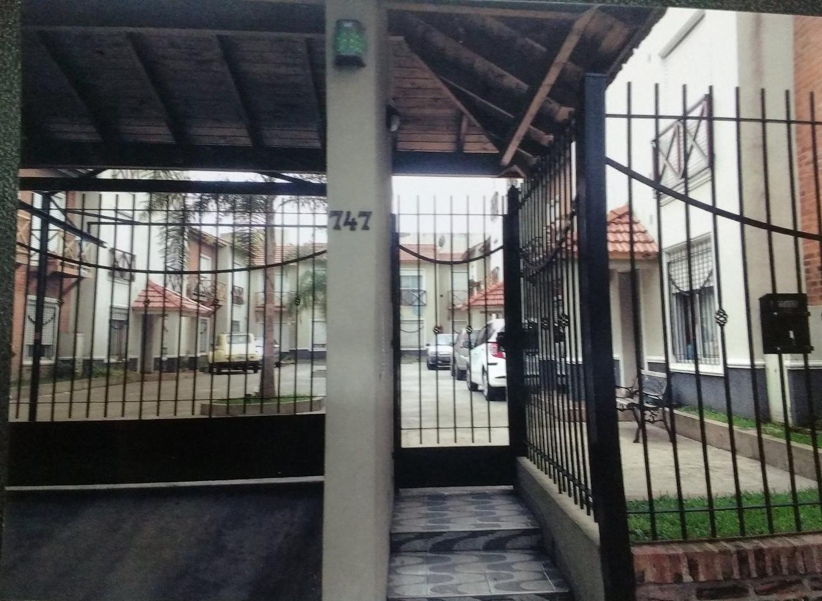 Entre Ríos N° 747, Moron, Buenos Aires