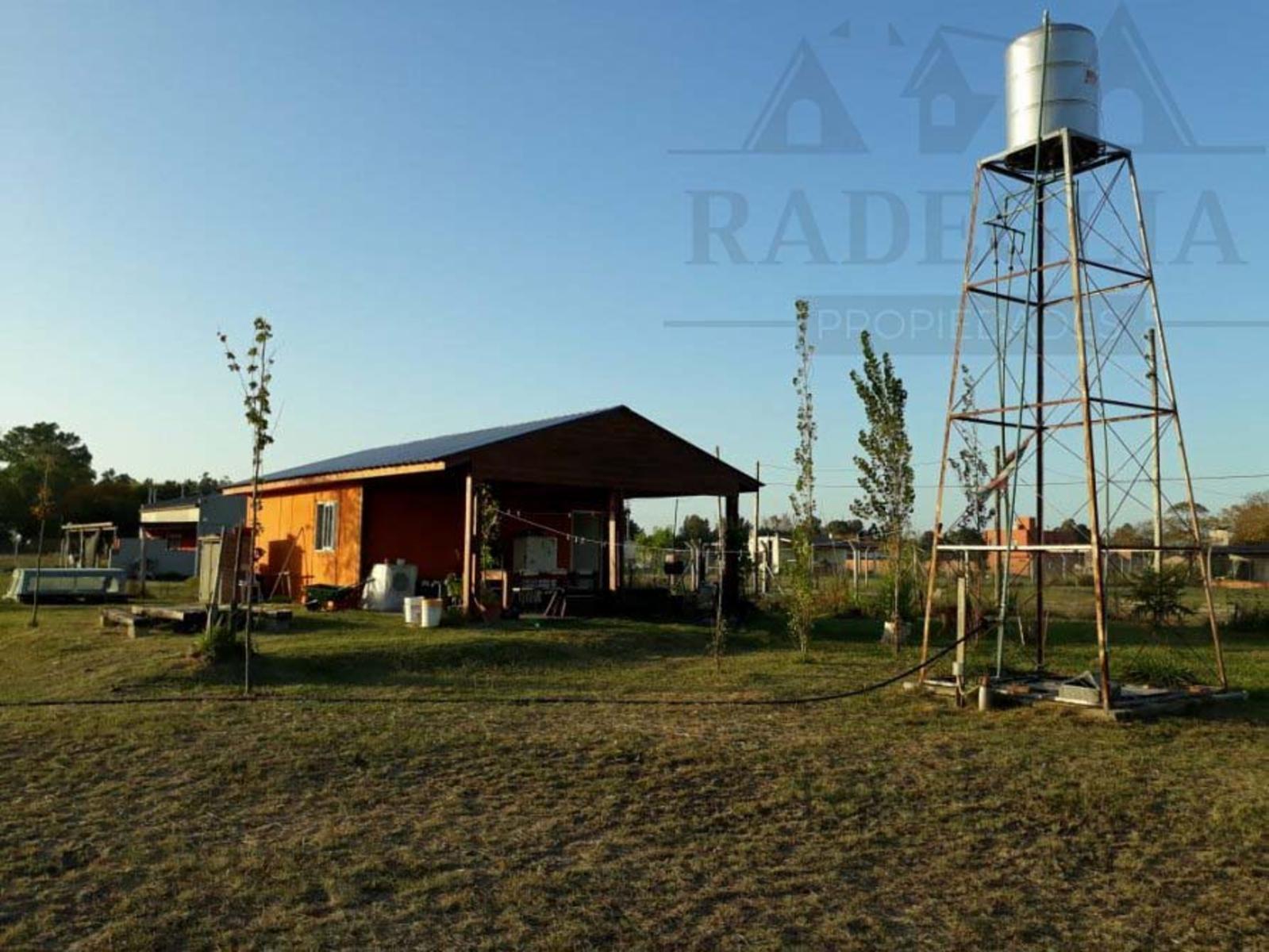 Casa sobre importante lote a 700 m. de H. Yrigoyen