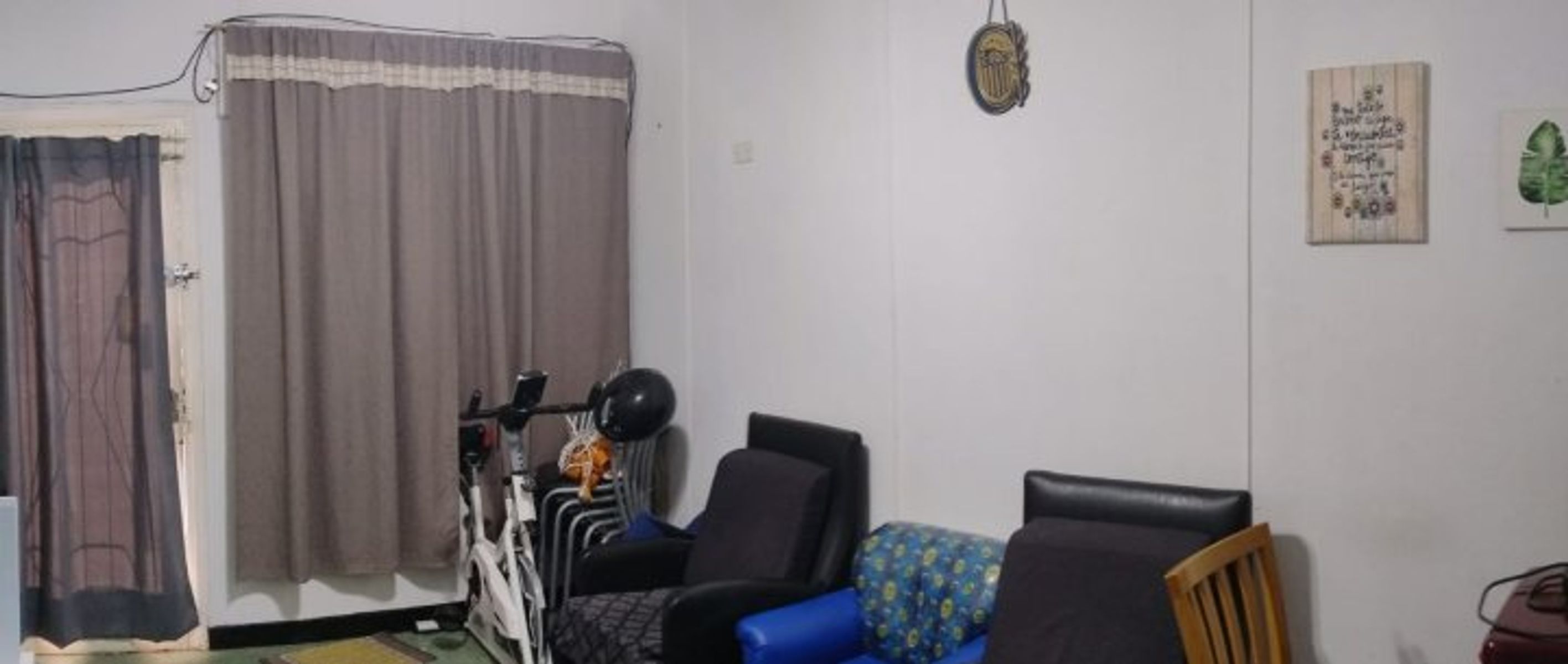 ROSARIO,BARRIO:LUDUEÑA,CASA 4AMBIENTES, AMPLIO METRAJE BUENA UBICACION /ESTADO OPORTUNIDAD,