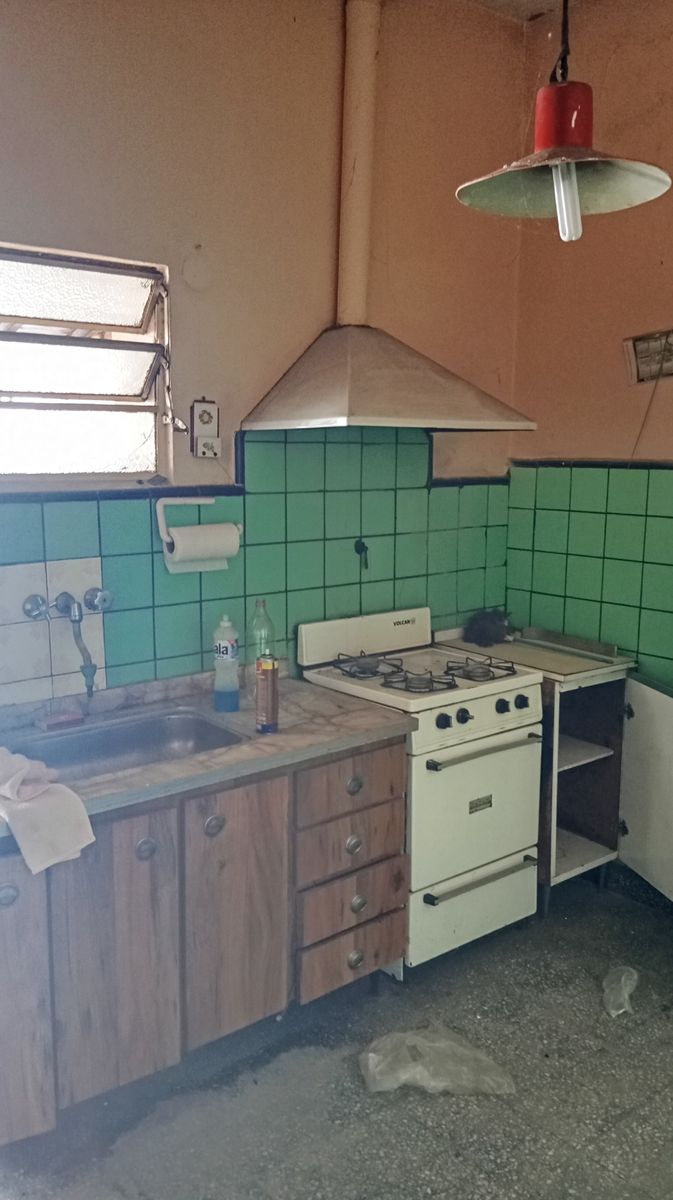M. Thompson 297 · La Matanza — foto 6