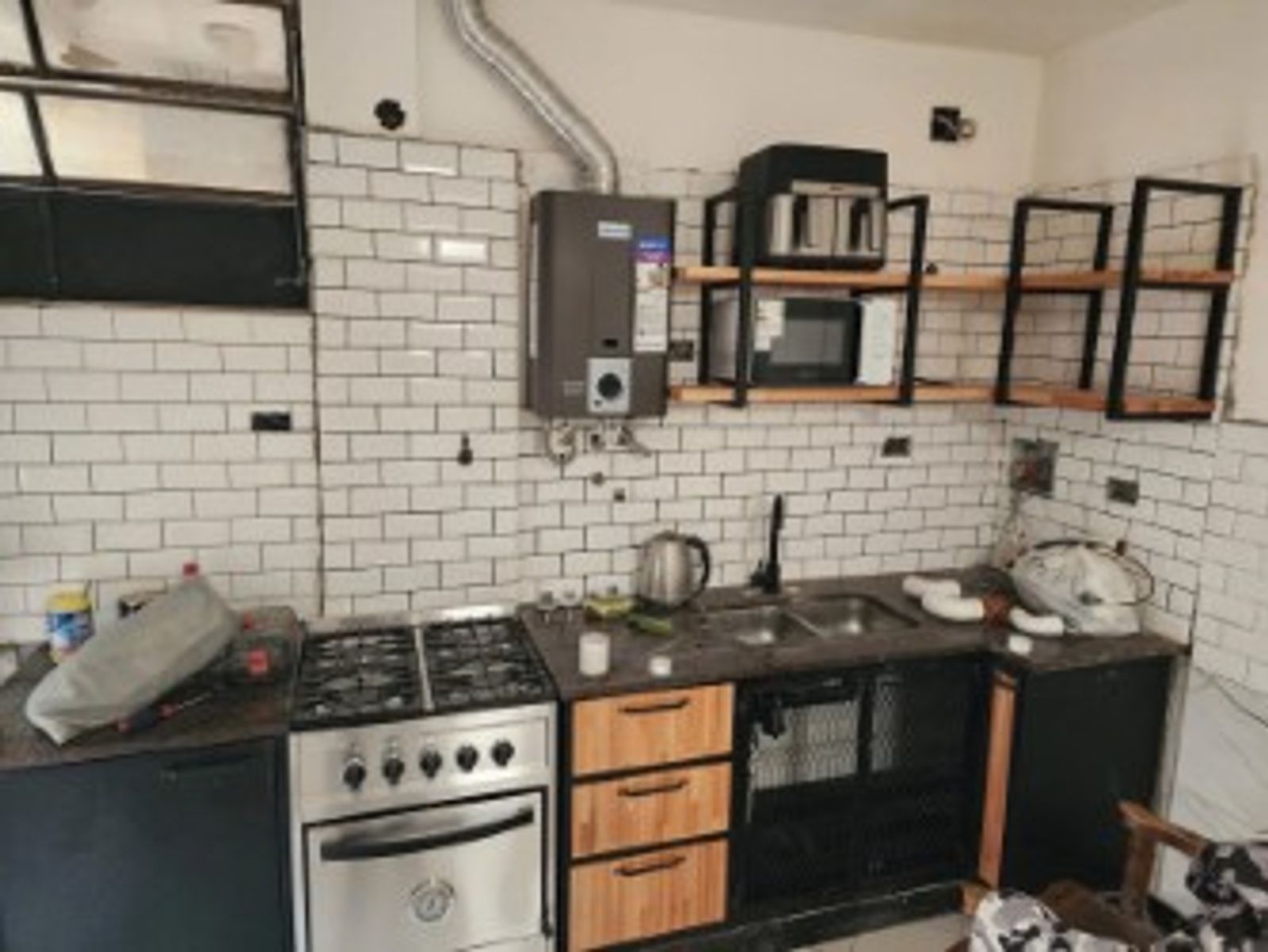 VENTA - DEPARTAMENTO 3 AMBIENTES REFRACCIONADO CON PATIO RAMOS MEJIA