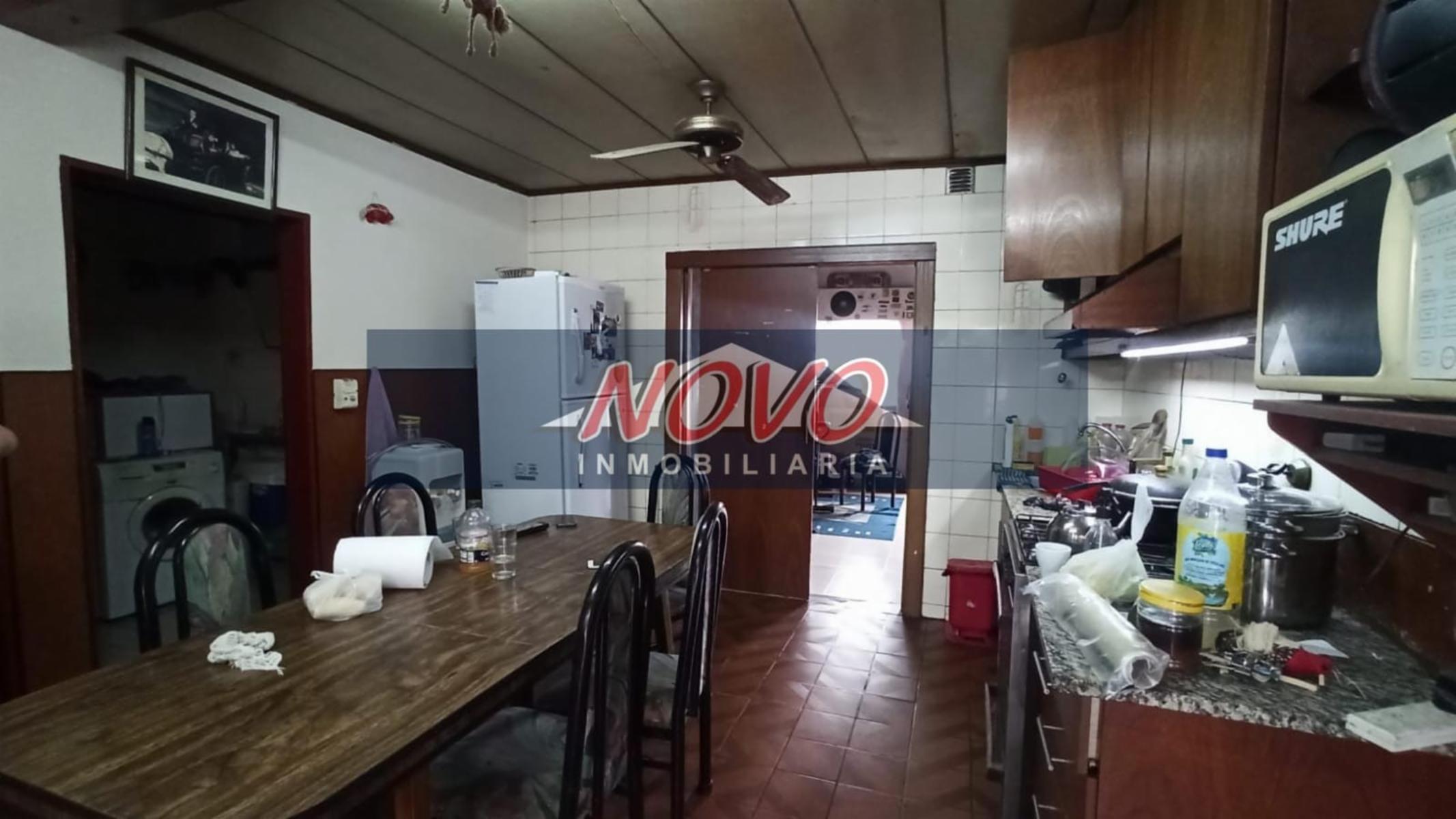 MANUEL PEDRAZA 2100 · Lanús — foto 12