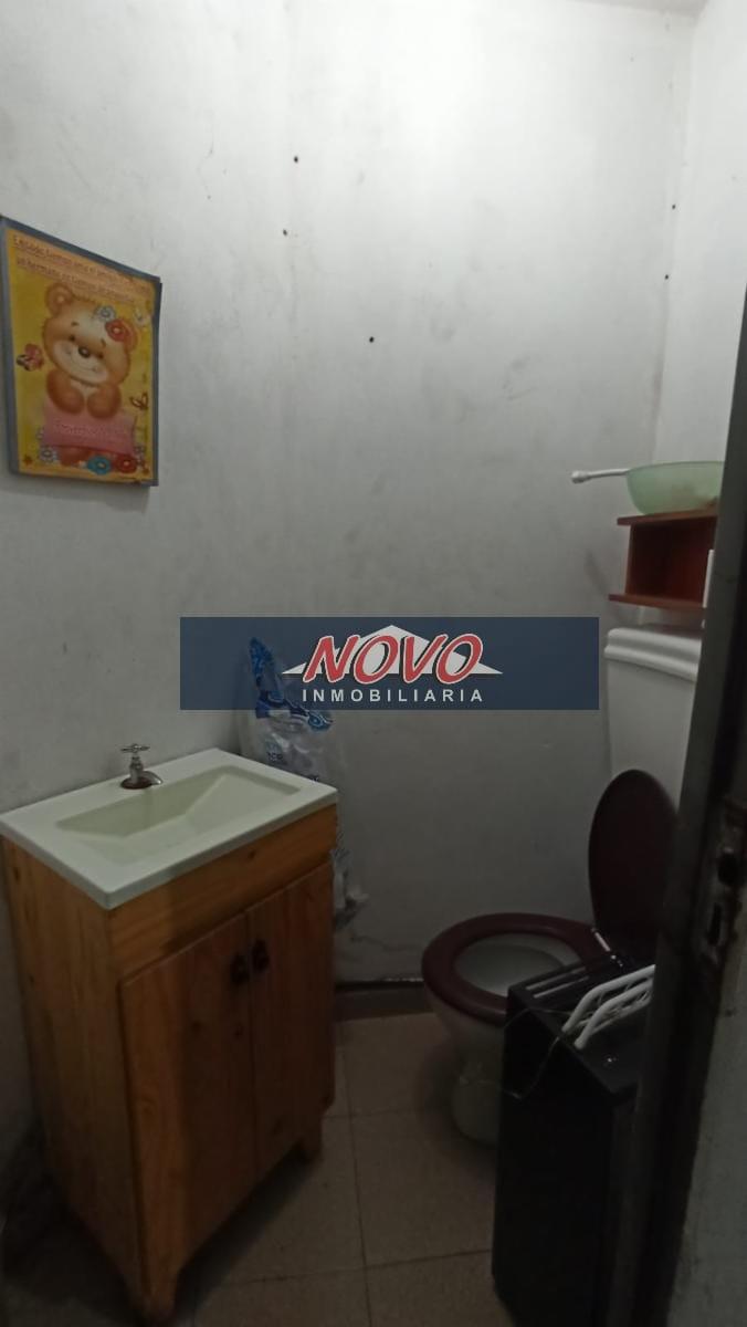 MANUEL PEDRAZA 2100 · Lanús — foto 17