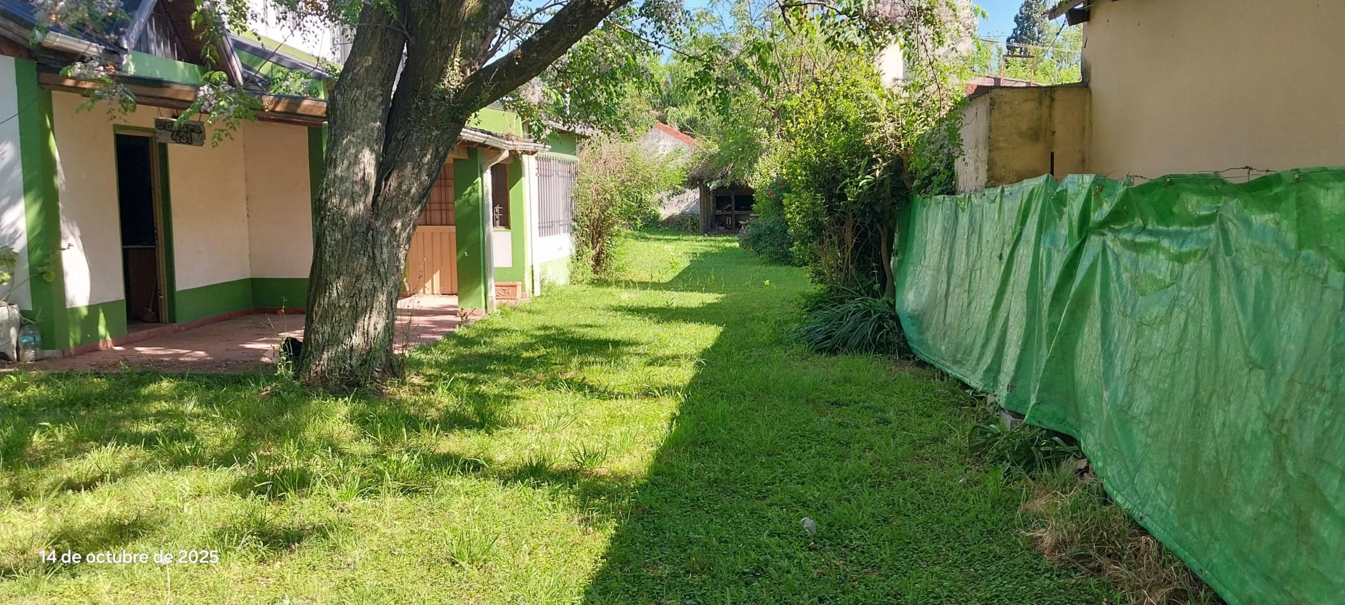 Casa quinta 4 ambientes Amplio parque C/Pileta de15X50aproximadamente.Vivienda permanente o fin de Semana