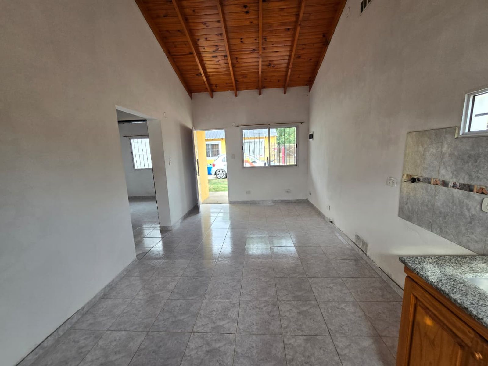 ISLA TRINIDAD 656 · Esteban Echeverría — foto 3