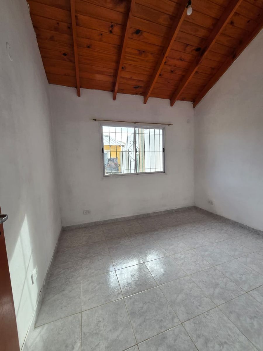 ISLA TRINIDAD 656 · Esteban Echeverría — foto 5