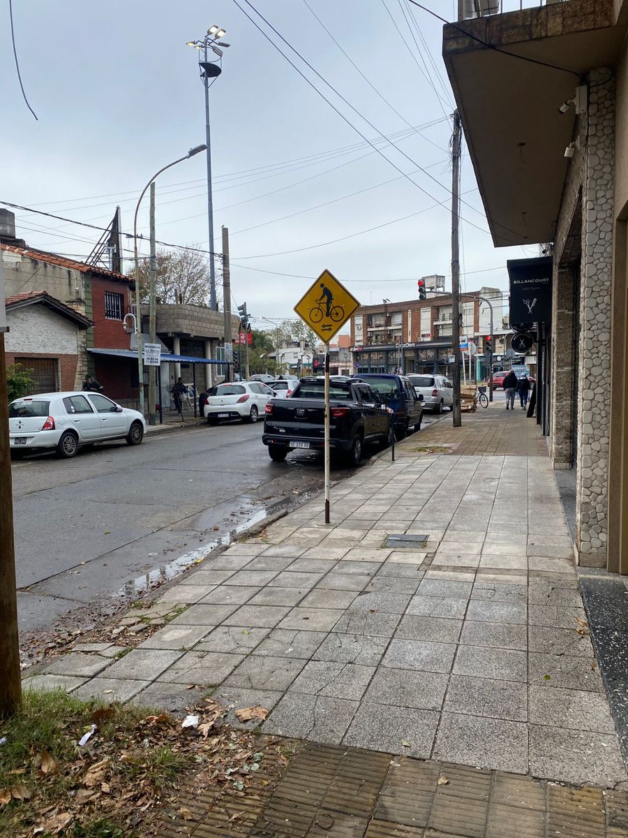 Local/ Monoambiente A 20 Mtrs. Parque Lineal - Metrobus