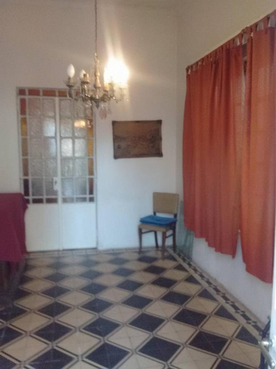 ALQUILO LUGAR PARA OFICINA O CONSULTORIO EN TAPIALES.