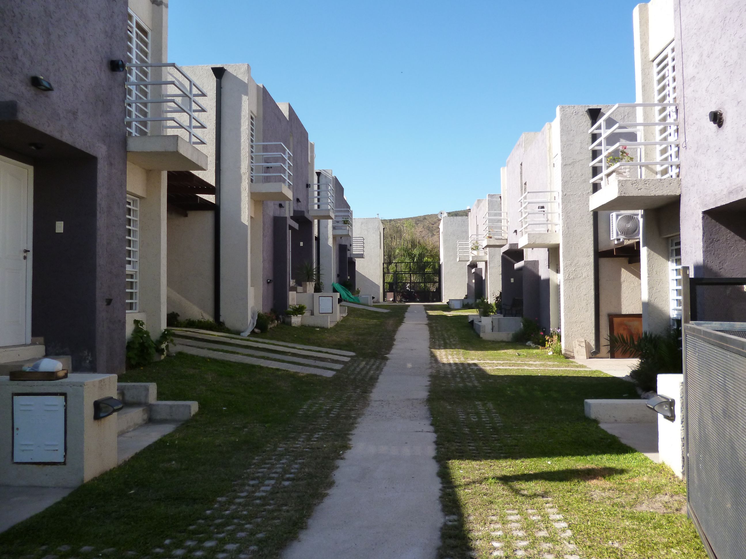 A 10 CUADRAS DEL CENTRO Y 2 CUADRAS DEL RIO · Punilla — foto 26