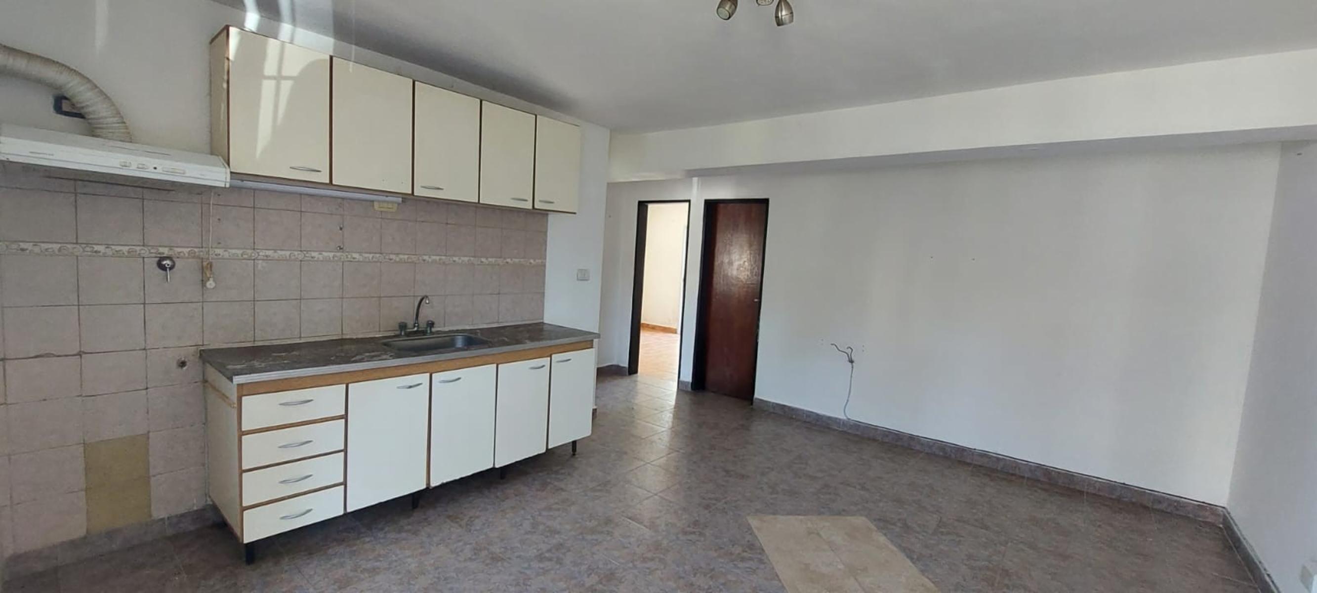 ALBERTI 79 · Escobar — foto 4