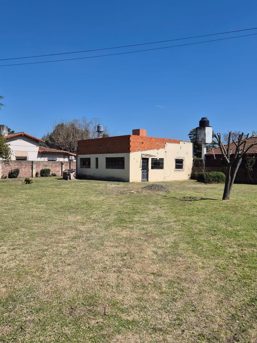 Esquina, Asturias y Las Acacias · General Rodriguez — foto 3