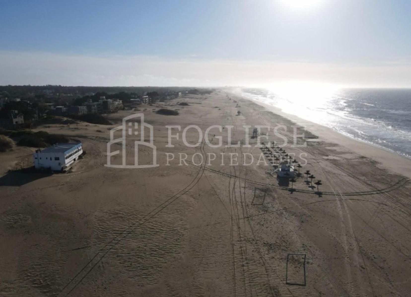 Calle Mar Azul · Villa Gesell — foto 4