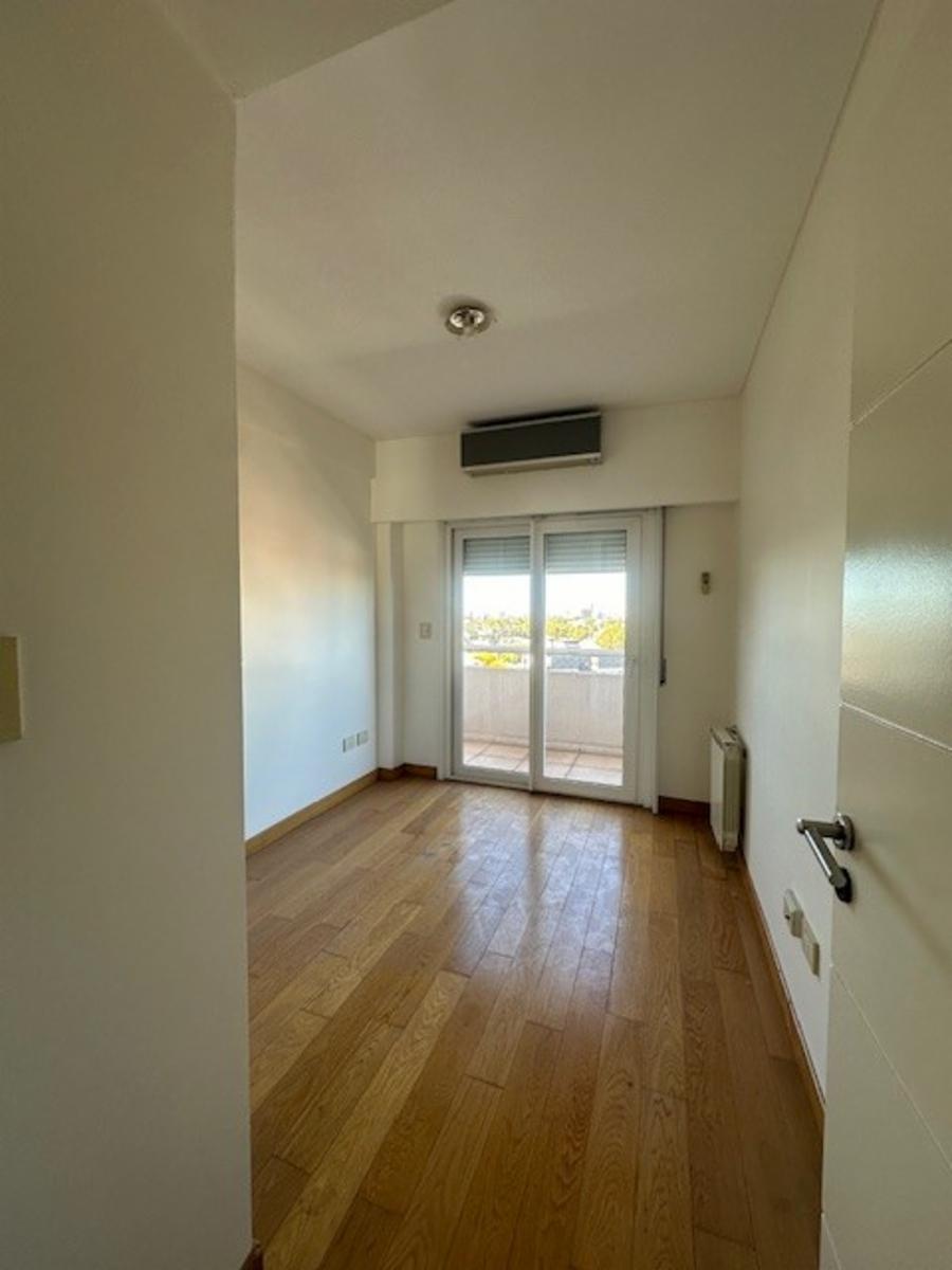 R L FALCON 5700 · Villa Luro — foto 13
