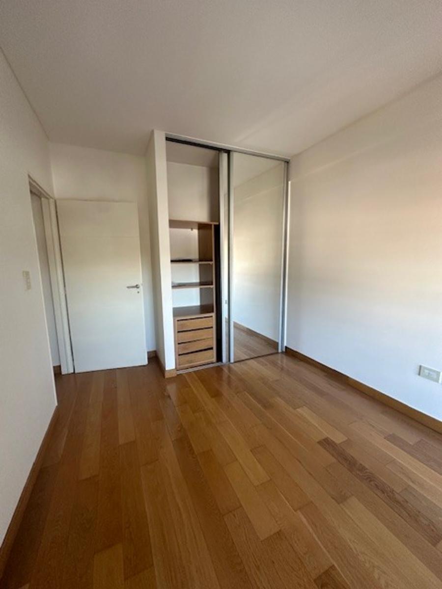 R L FALCON 5700 · Villa Luro — foto 14