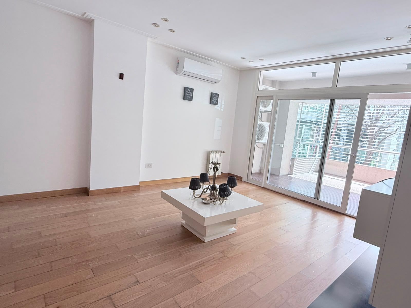 R L FALCON 5700 · Villa Luro — foto 37