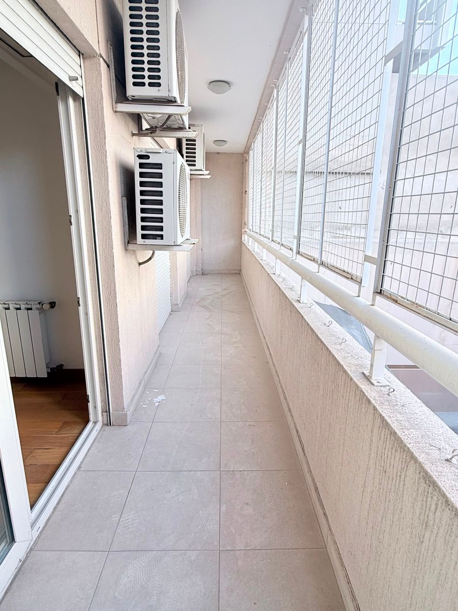 R L FALCON 5700 · Villa Luro — foto 39
