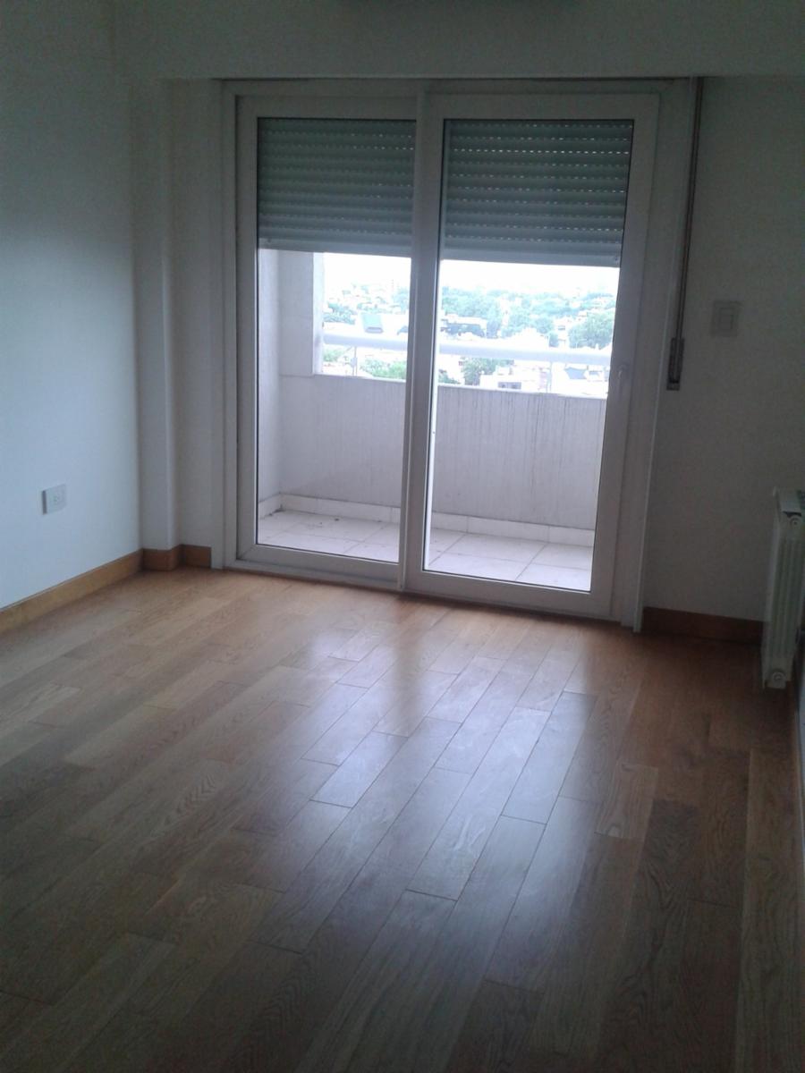 R L FALCON 5700 · Villa Luro — foto 7