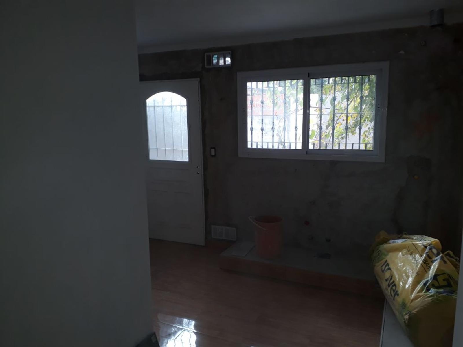 Maestra Salinas · Hurlingham — foto 5