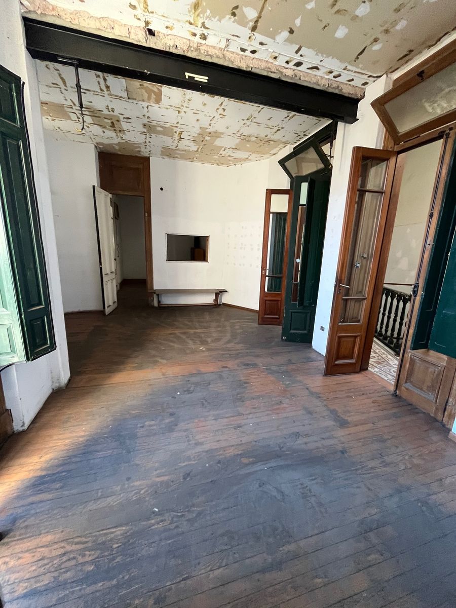 Bartolome Mitre 1010 · Almirante Brown — foto 17