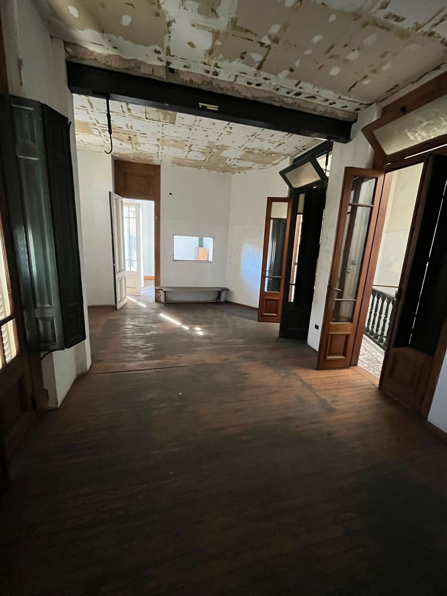 Bartolome Mitre 1010 · Almirante Brown — foto 3