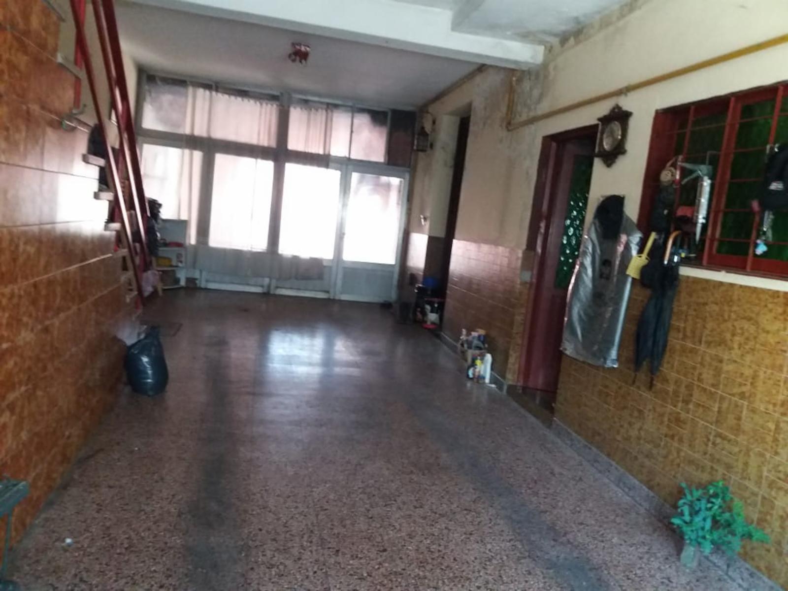 Psje. Juez Magnaud 1200 · Pompeya — foto 3