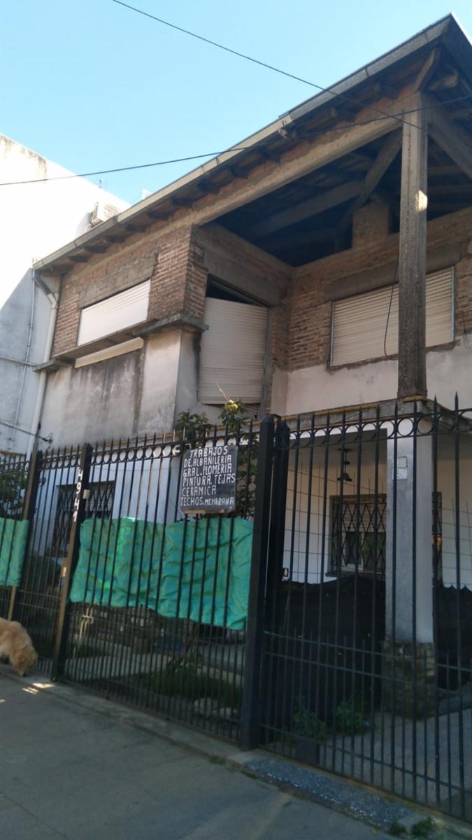 VILLA BALLESTER, PXMO AVDAS y RUTAS - EXCELENTE PROPIEDAD MULTIFAMILIAR