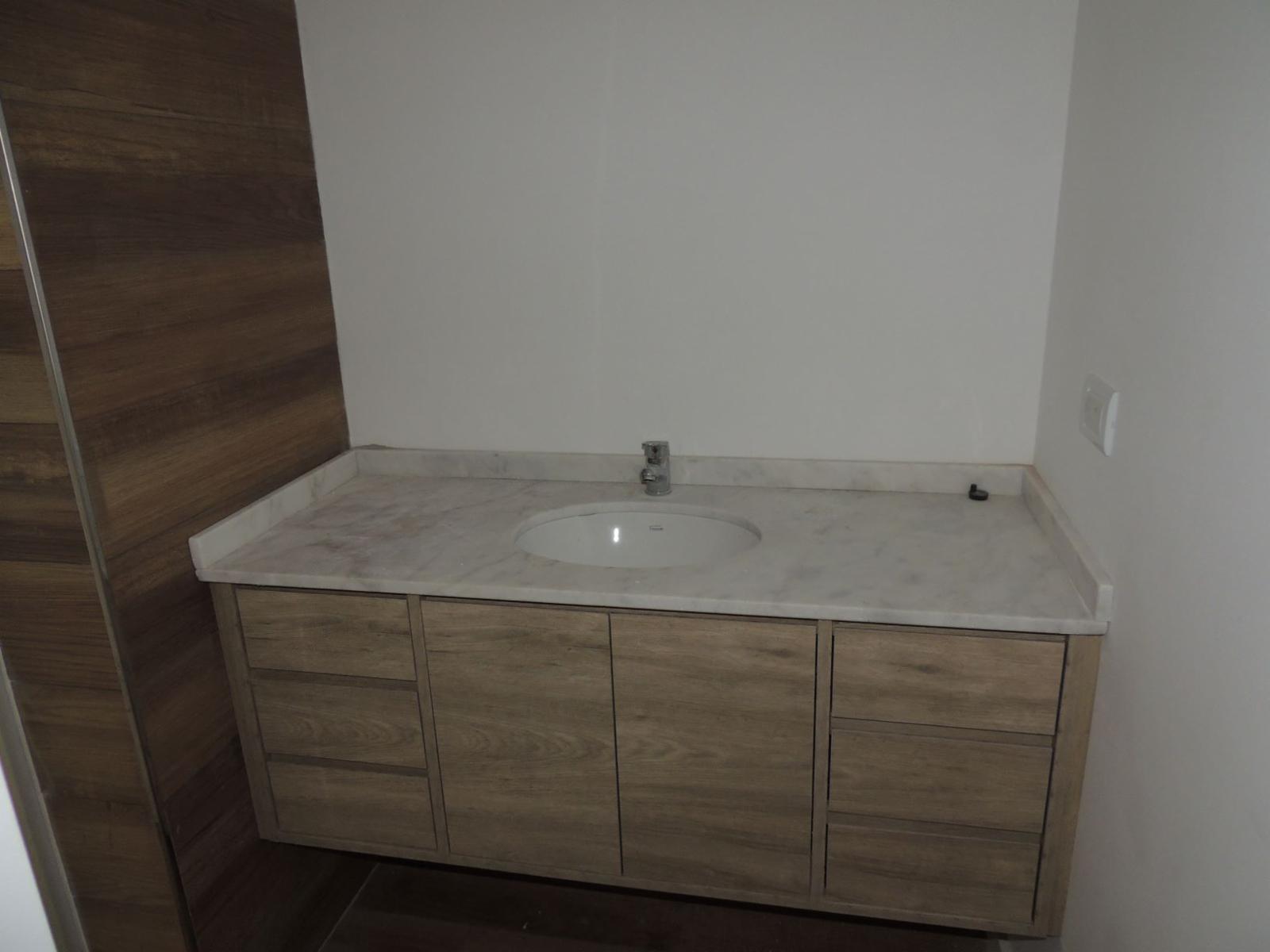 Libertad  al 500 · Morón — foto 15
