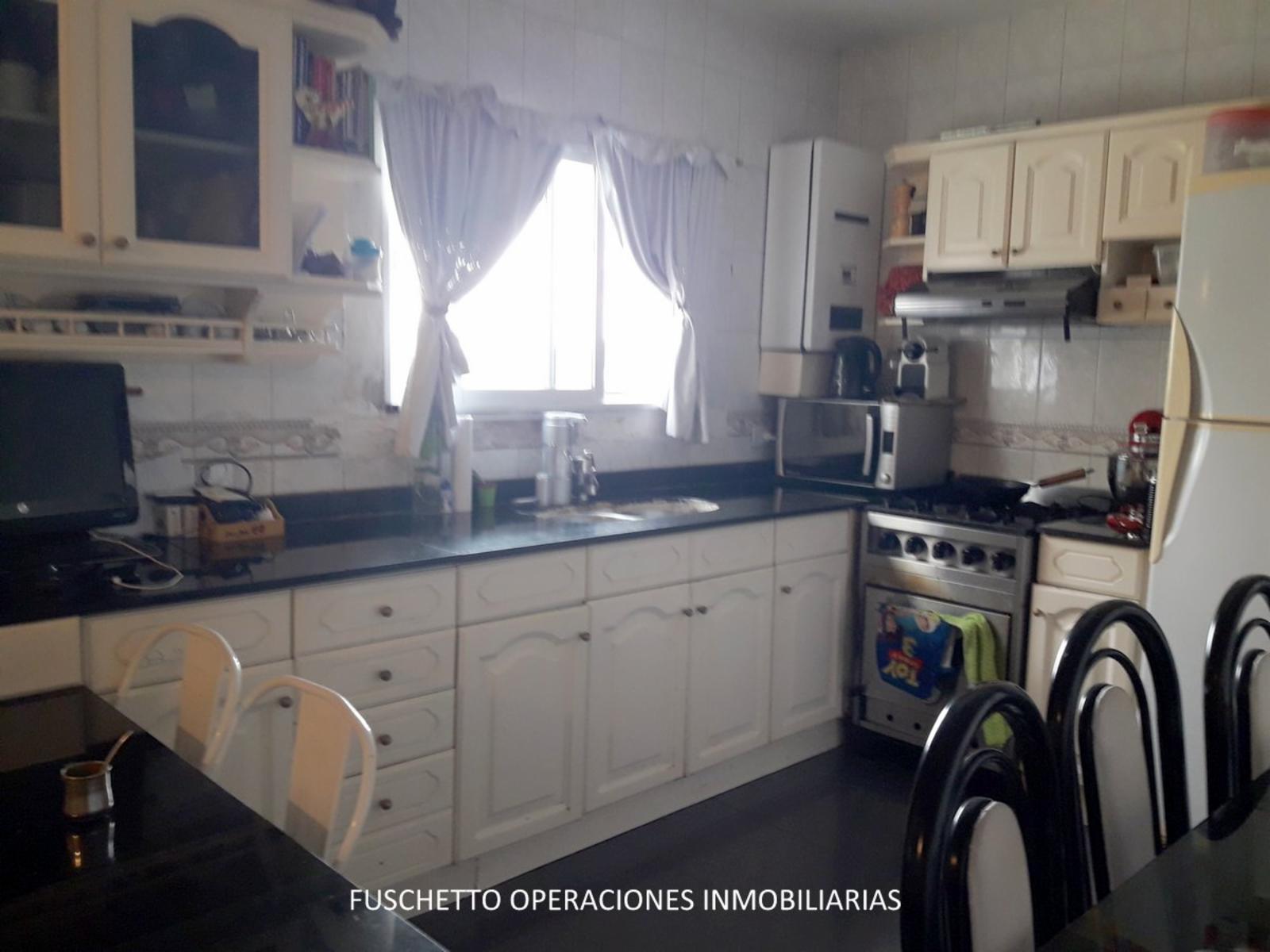 Av. Velez Sarsfield al 400 · La Matanza — foto 6