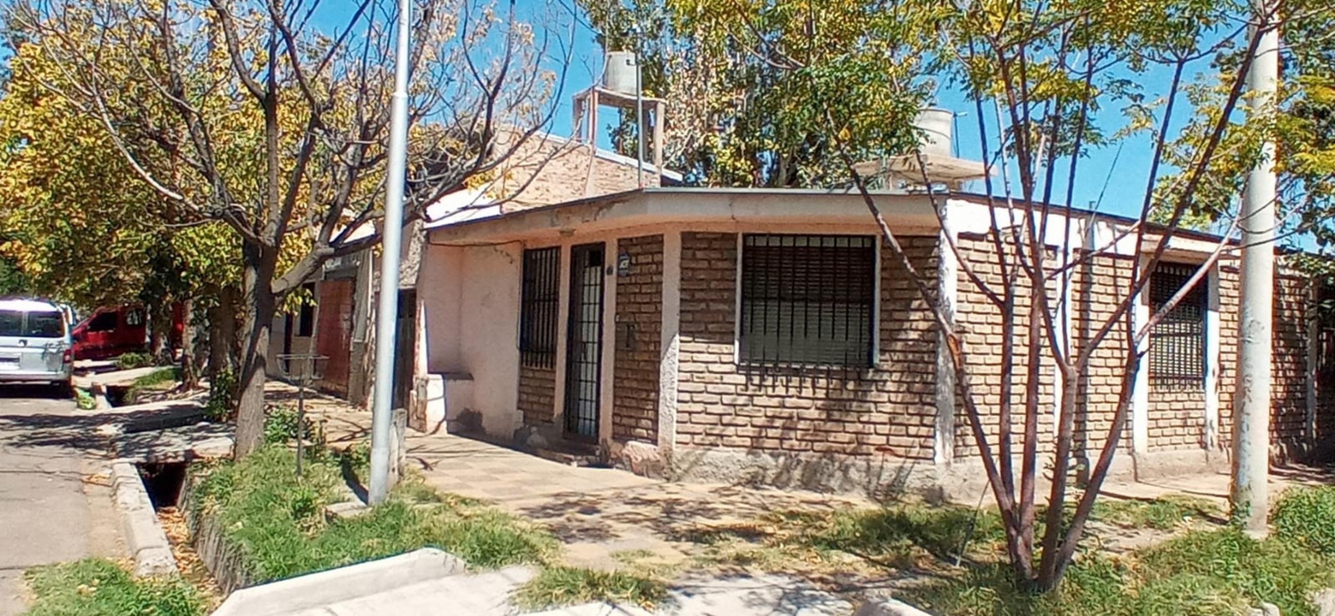 FALUCHO Y BERUTTI · Guaymallén — foto 16