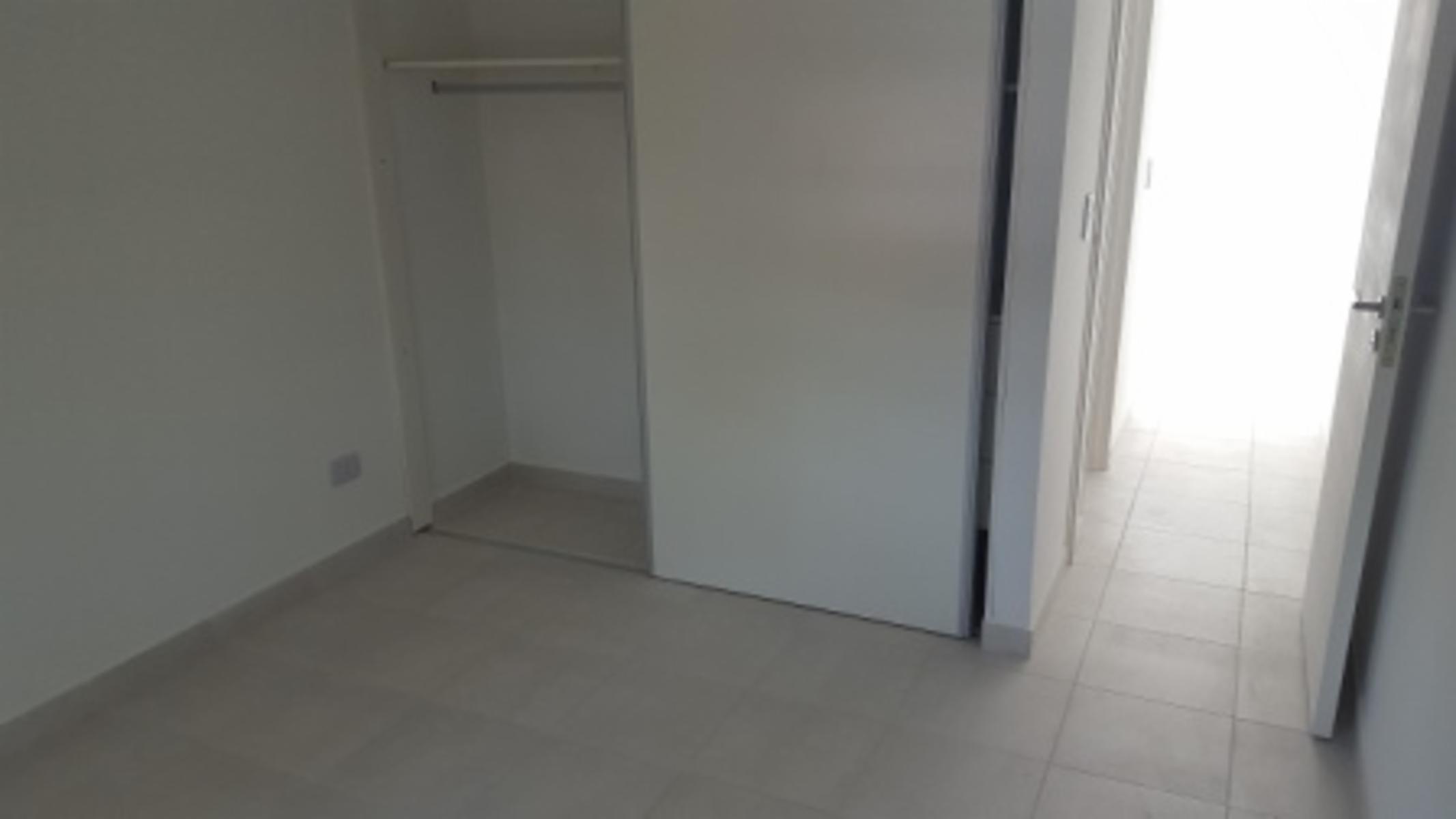 Mitre 2213 3° E · Almirante Brown — foto 3