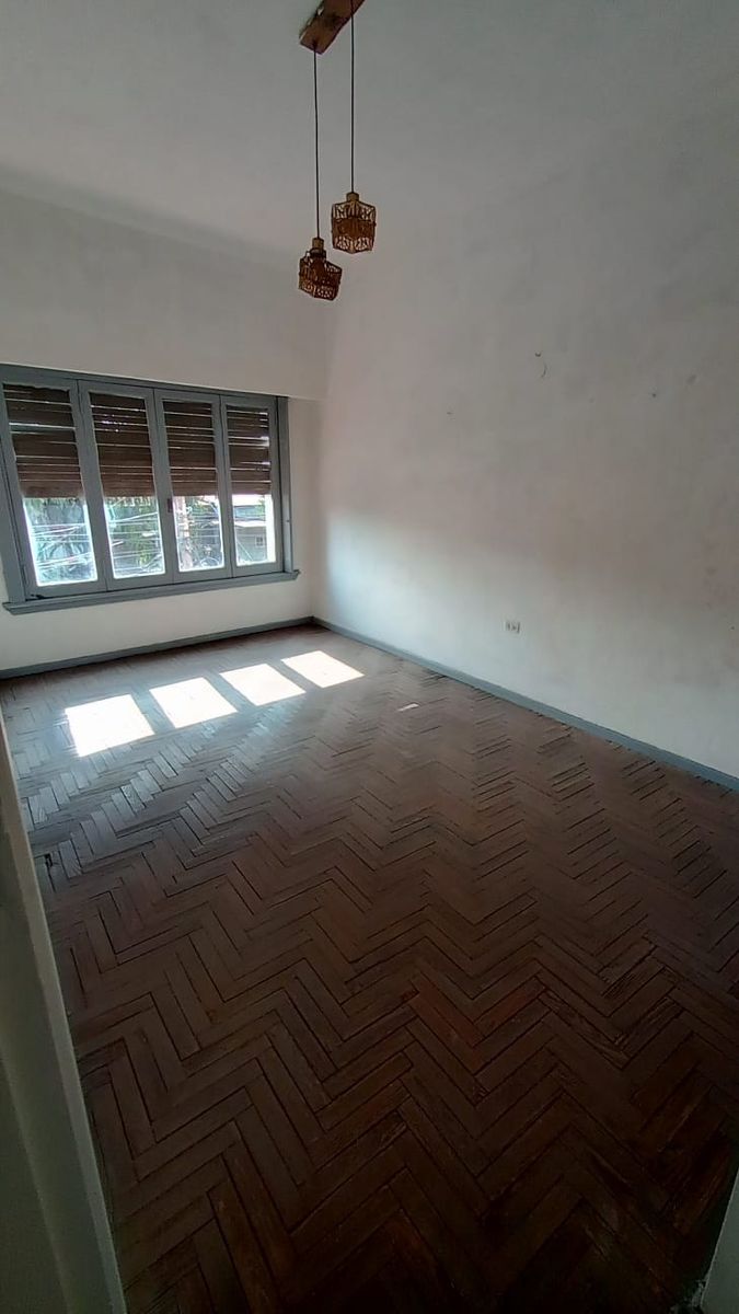 Valentín Gomez 4800 · Tres De Febrero — foto 20