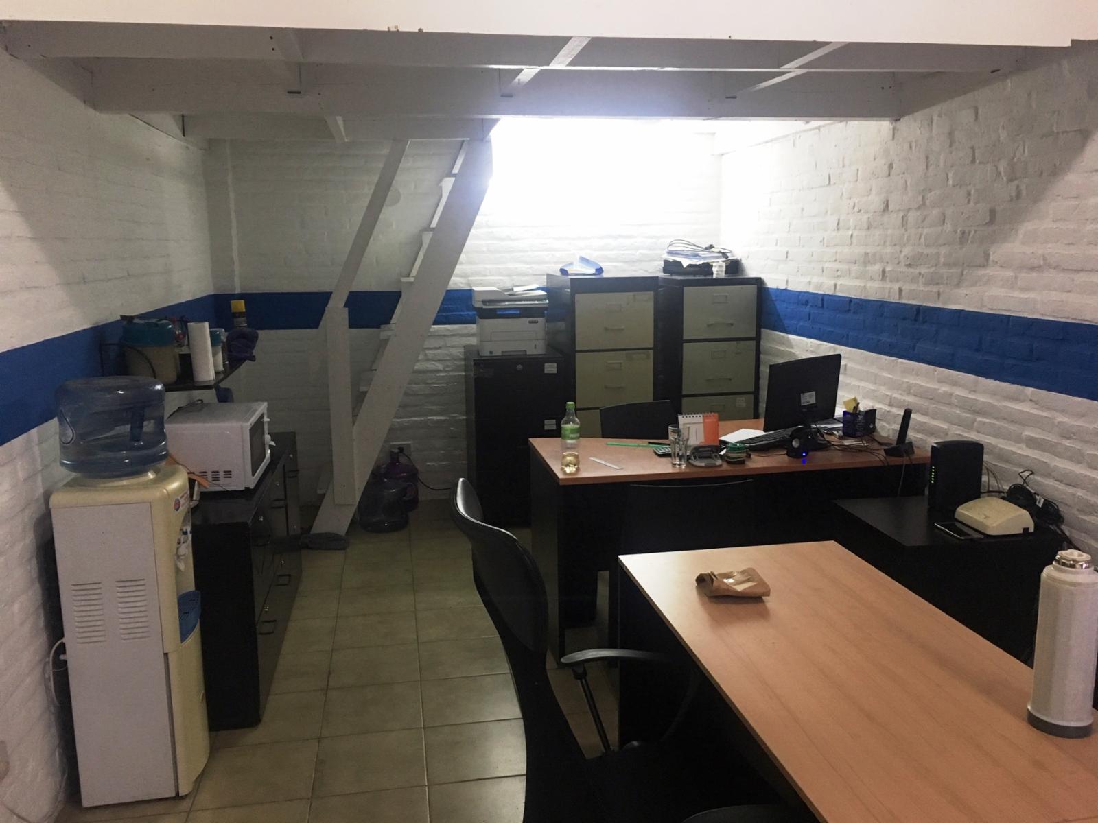Av Rivadavia 16100 · Morón — foto 3