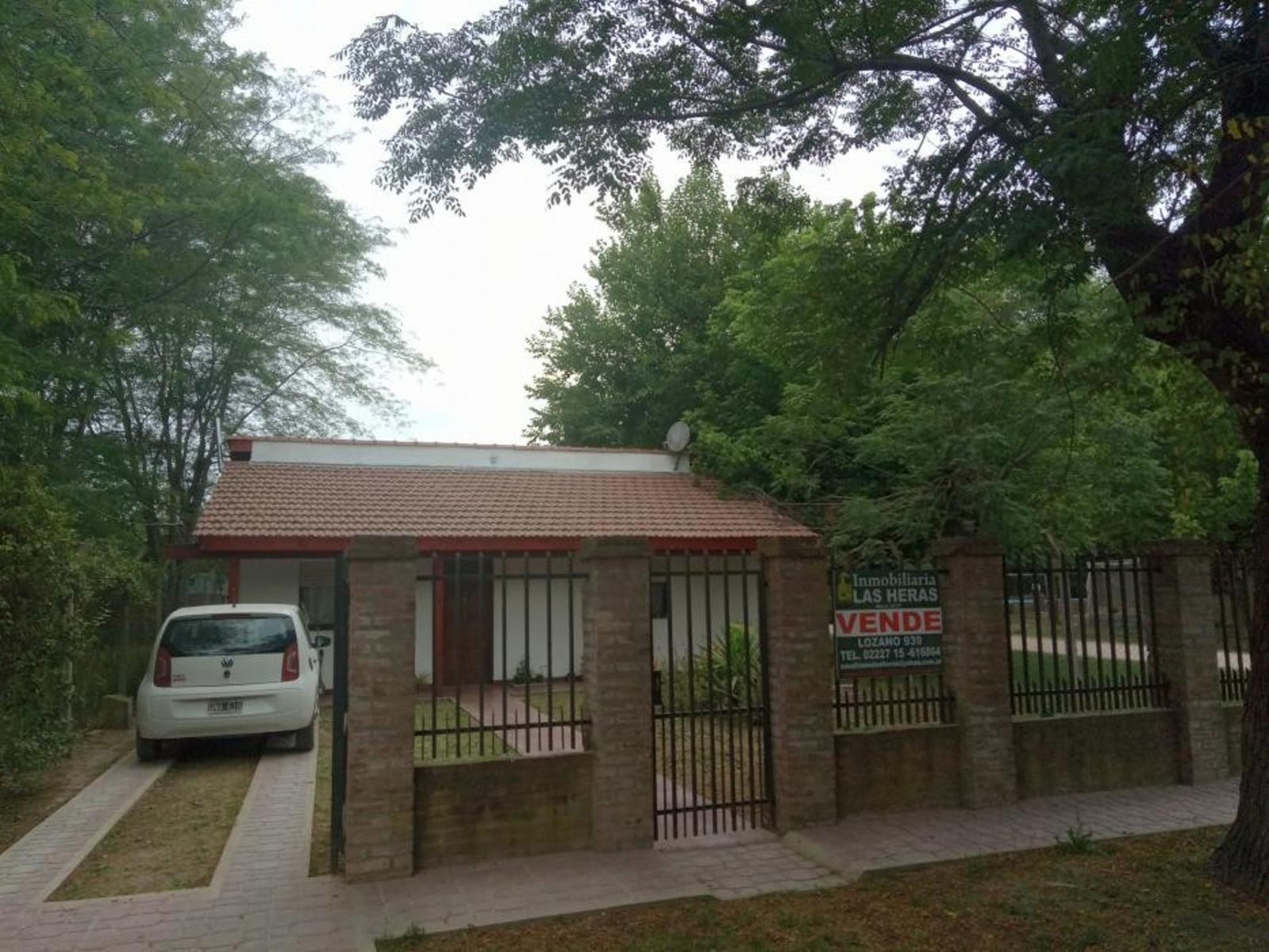 calle San Martín N° 94 · General Las Heras — foto 3