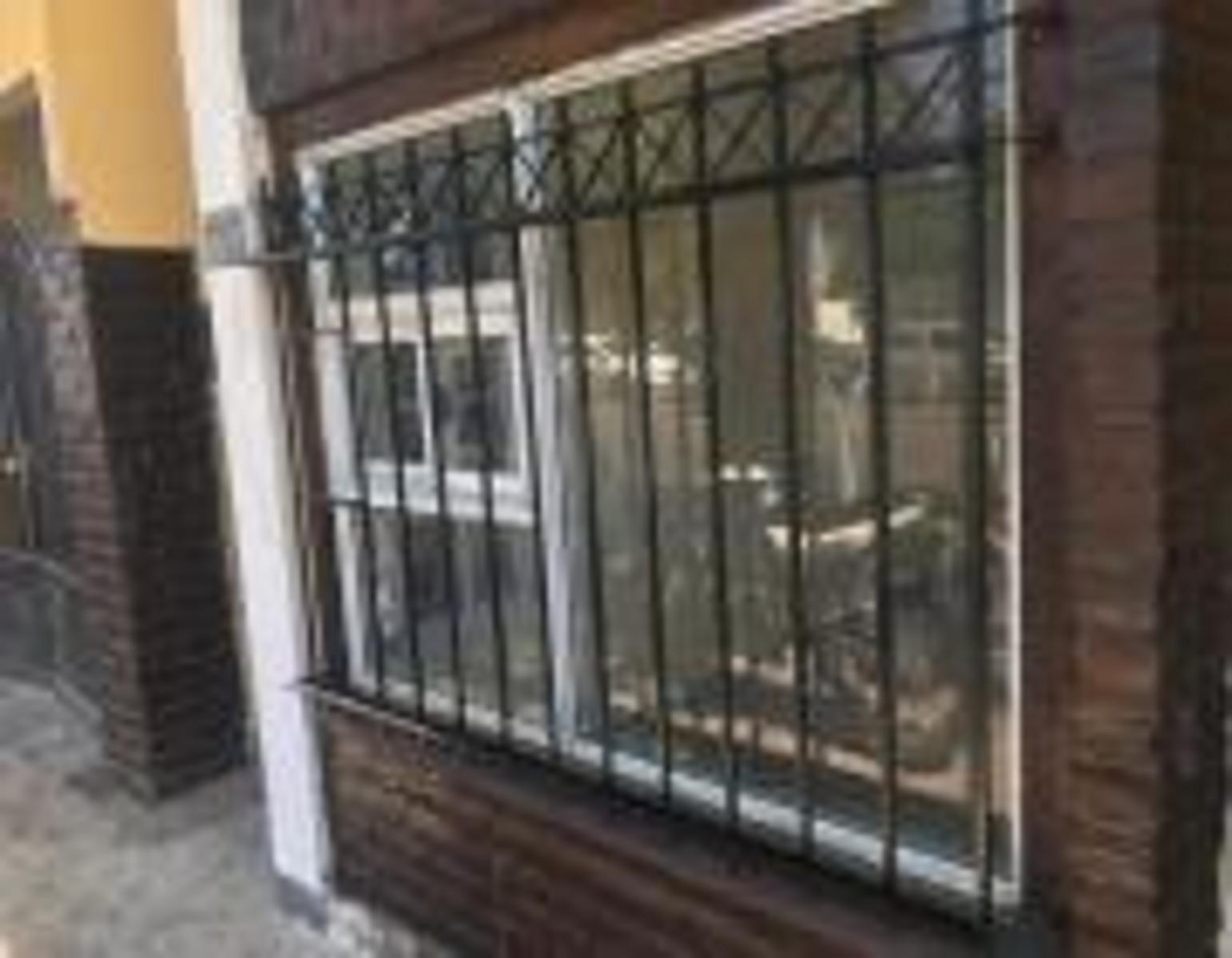 HIPOLITO YRIGOYEN 9611 · Lomas De Zamora — foto 5