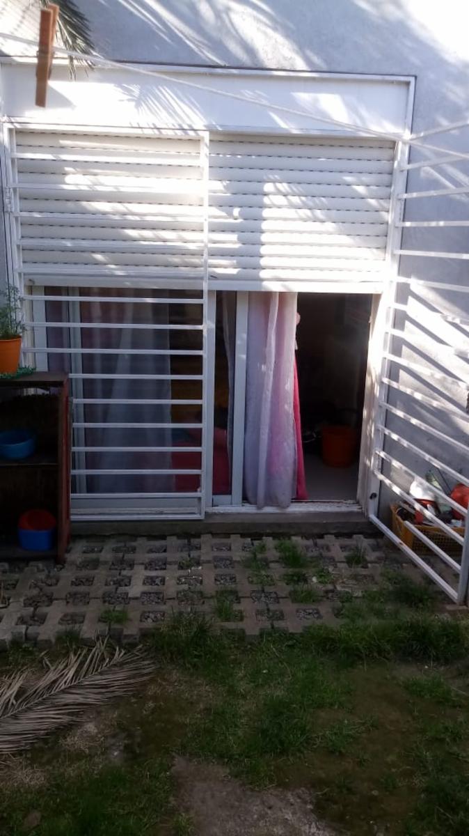 VENTA MORON DEPARTAMENTO PH 2 AMBIENTES CON FONDO