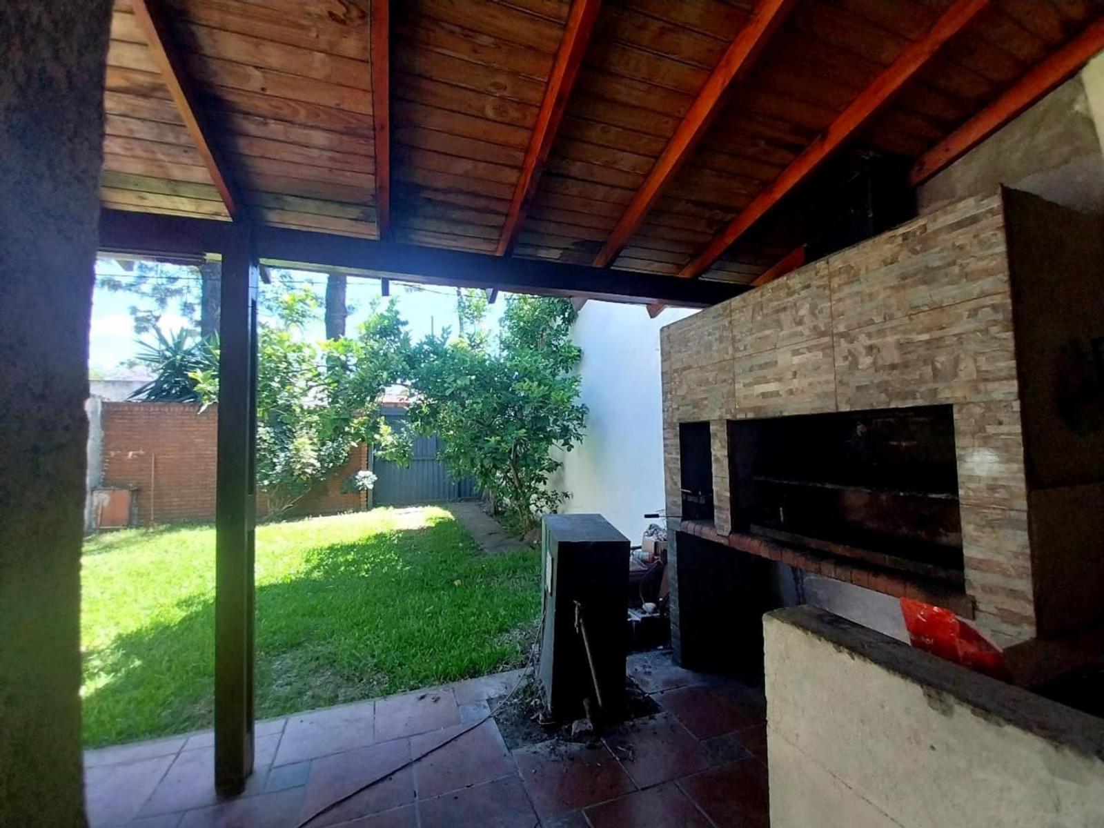 CASA EN VENTA ZONA CASTELAR