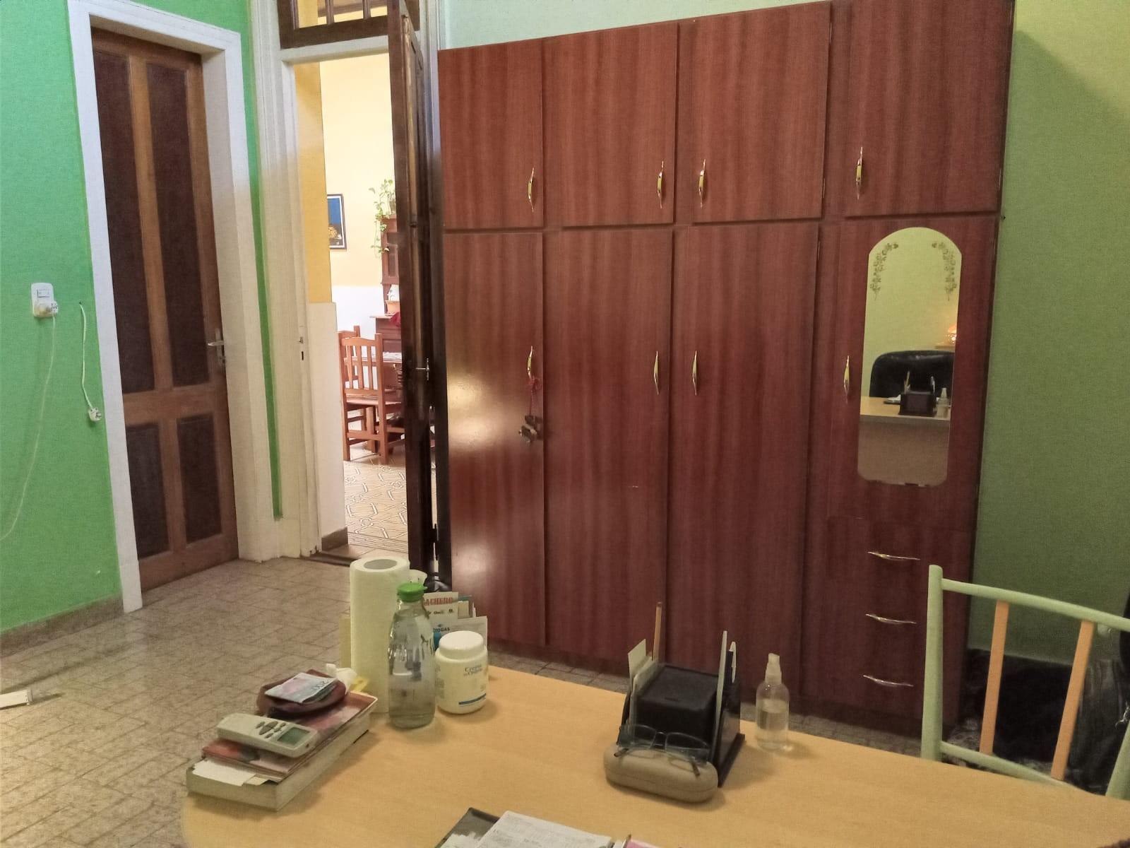 Pellegrini 650 · Almirante Brown — foto 11