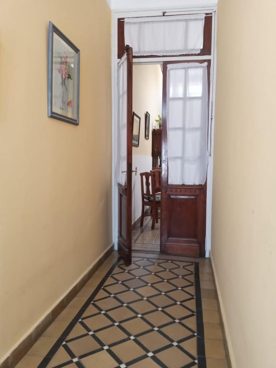 Pellegrini 650 · Almirante Brown — foto 16