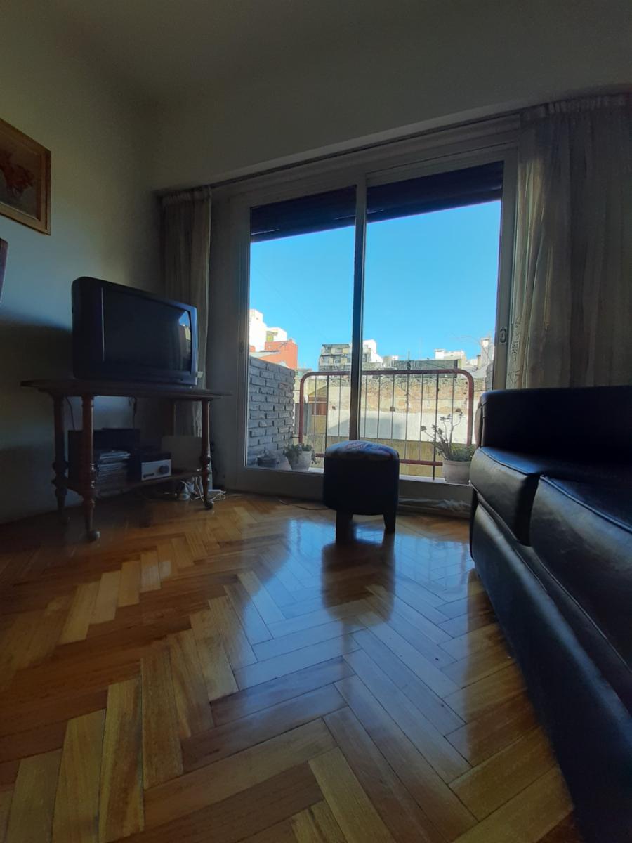 AV BELGRANO 2400 · Balvanera — foto 11