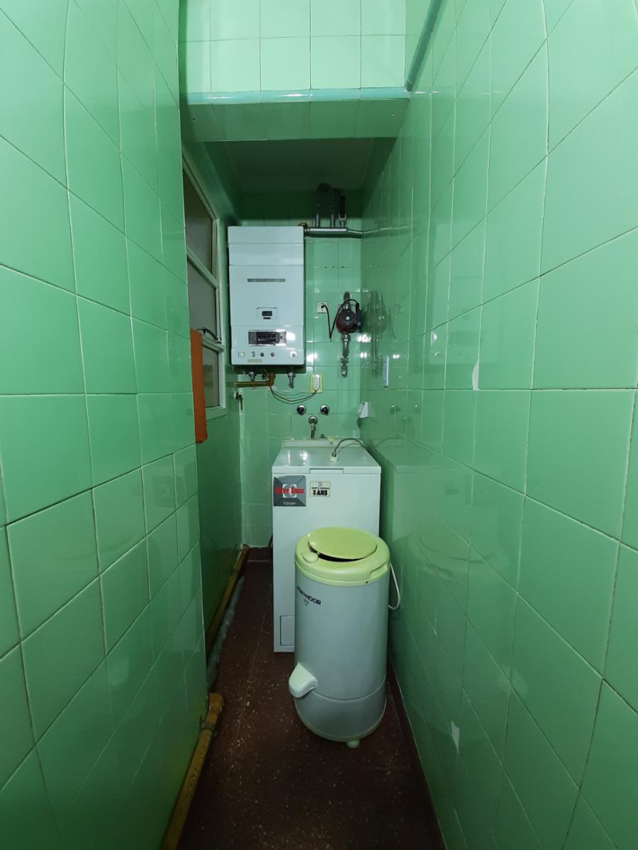 AV BELGRANO 2400 · Balvanera — foto 13