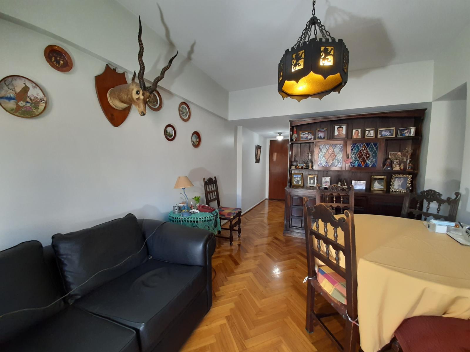 AV BELGRANO 2400 · Balvanera — foto 10