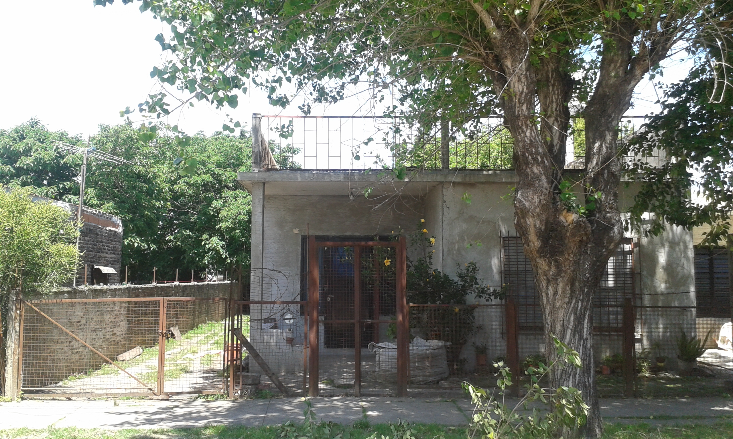CASA AMERICANA DE 80 m2 CUBIERTOS