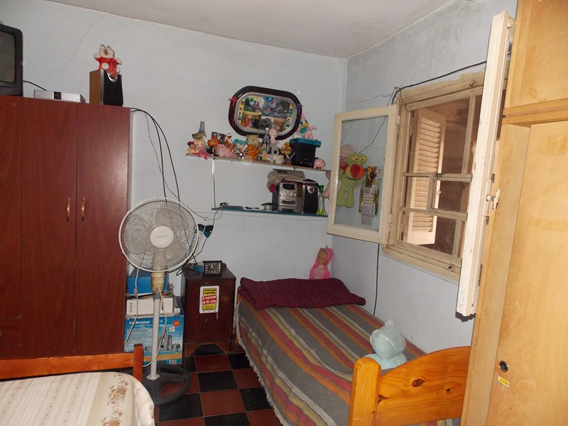 quirno costa 1300 · Lanús — foto 6