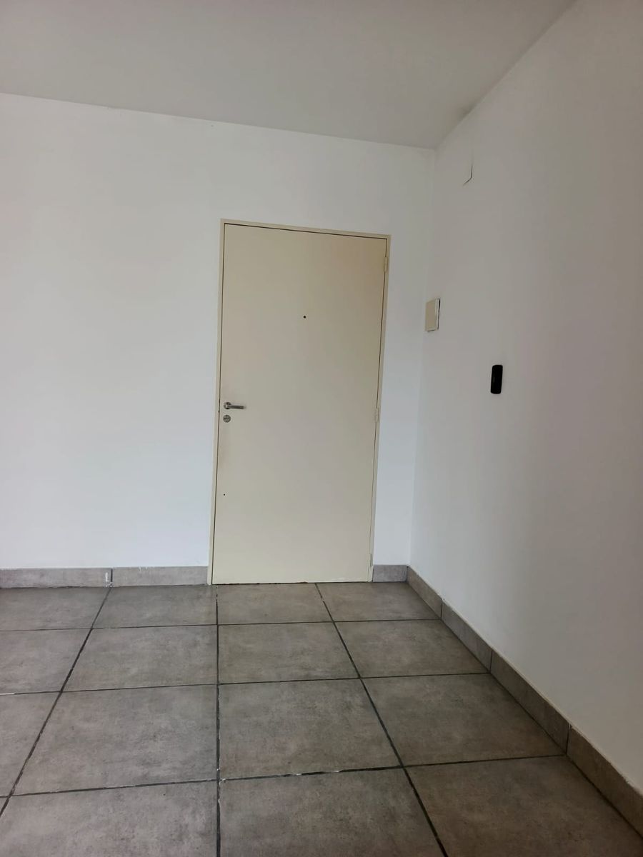 juan de garay 150 · Lanús — foto 8