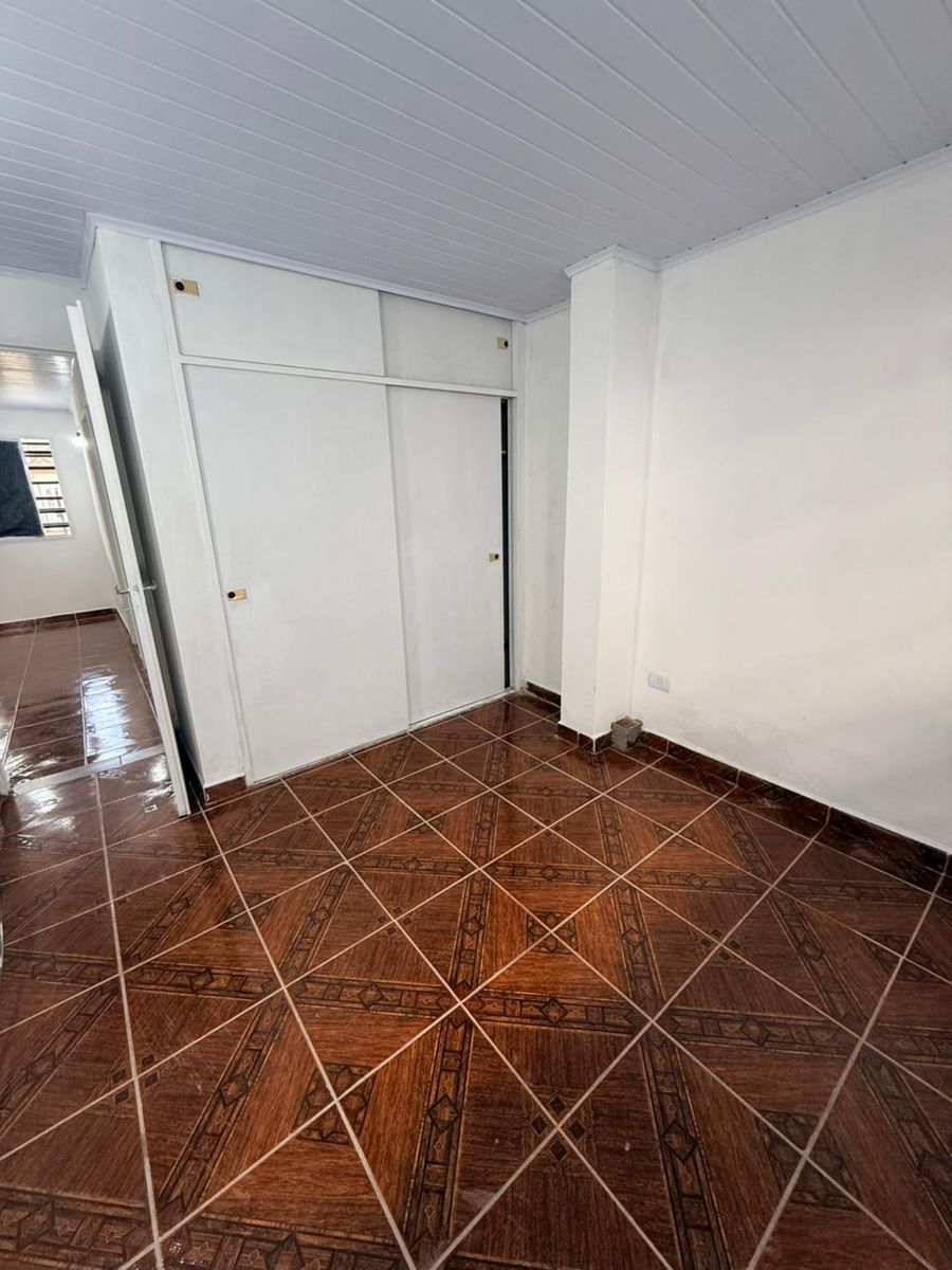 MAESTRA GONZALEZ DE HERCHT 1036 · Hurlingham — foto 11