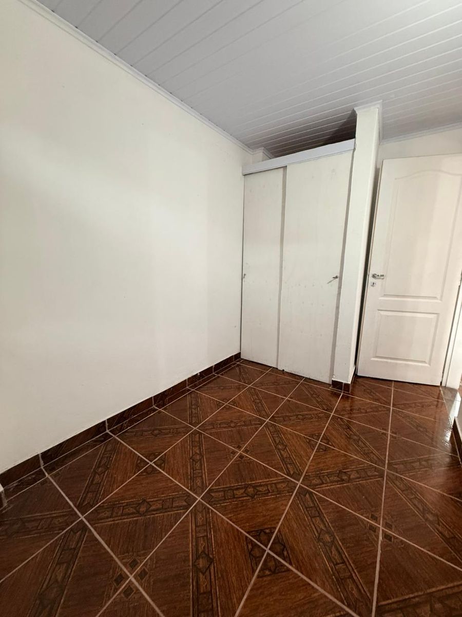 MAESTRA GONZALEZ DE HERCHT 1036 · Hurlingham — foto 13