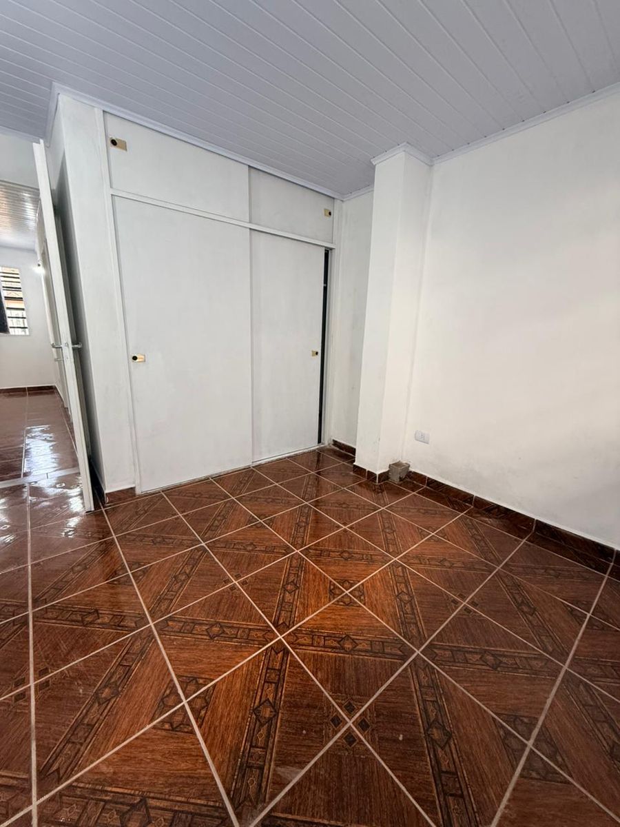 MAESTRA GONZALEZ DE HERCHT 1036 · Hurlingham — foto 14