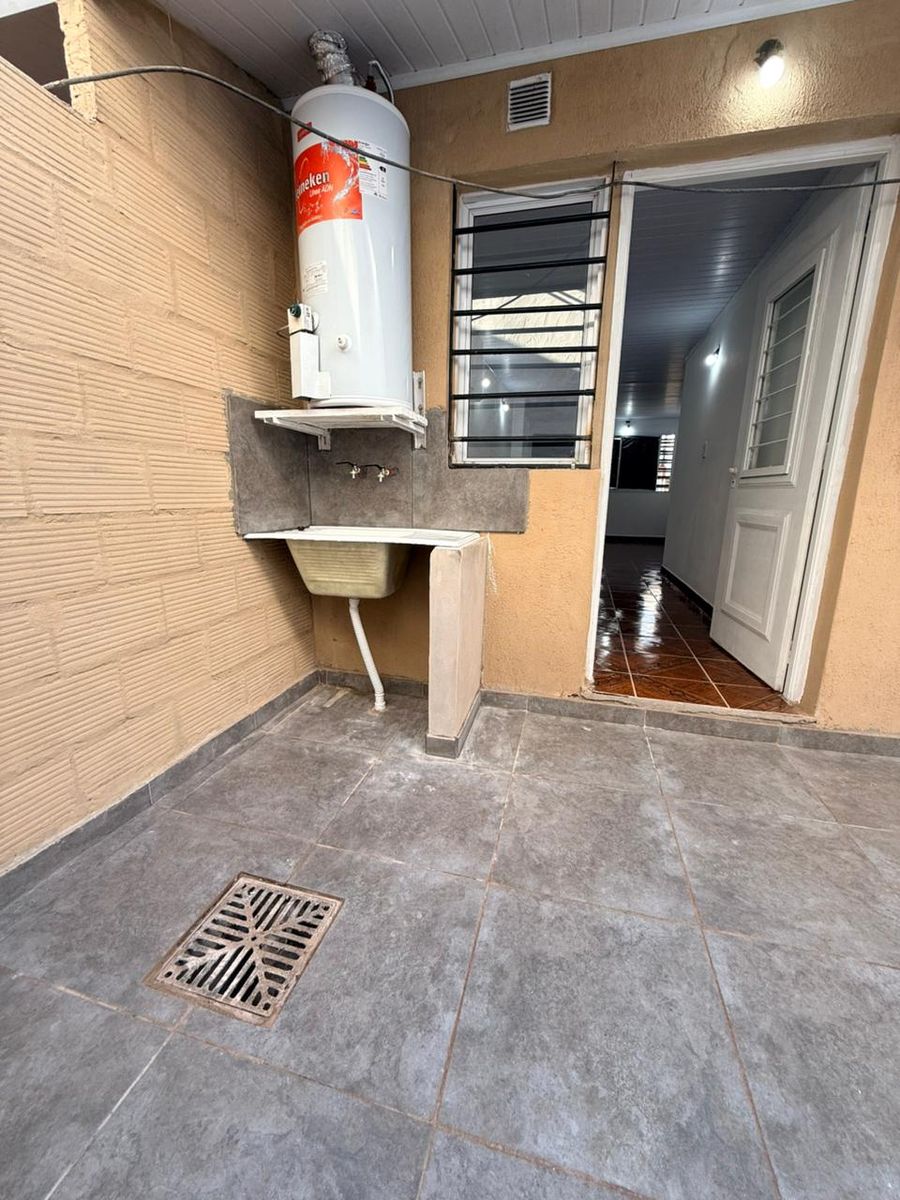MAESTRA GONZALEZ DE HERCHT 1036 · Hurlingham — foto 17