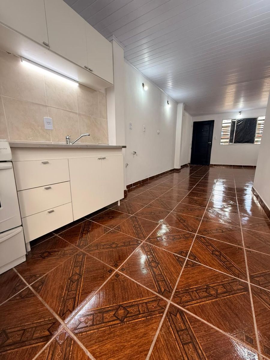 MAESTRA GONZALEZ DE HERCHT 1036 · Hurlingham — foto 6